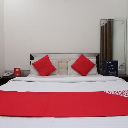 Oyo 24723 Hotel Atul Palace Agra  Esterno foto